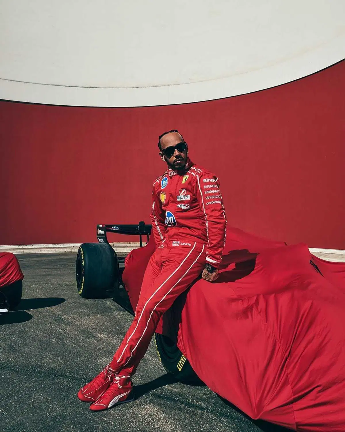 Le tute speciali di Ferrari per Monza (4)