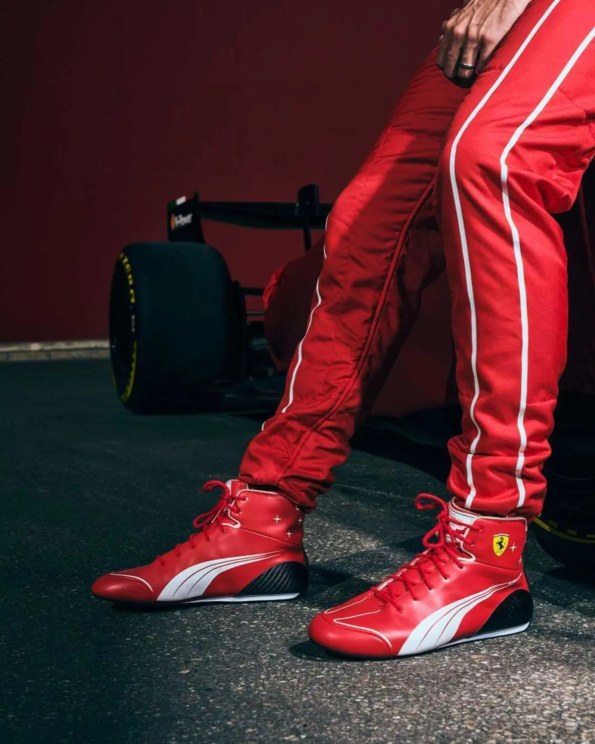 Le tute speciali di Ferrari per Monza (5)