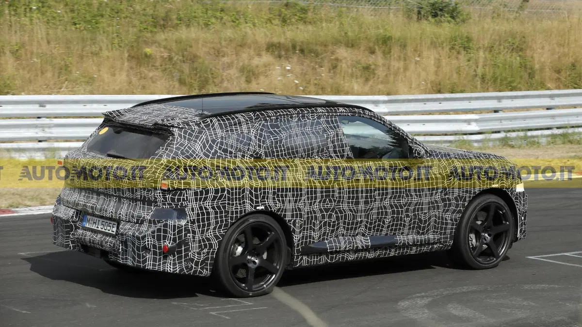 BMW iX5 M, il nuovo SUV elettrico ad alte prestazioni potrebbe superare gli 800 CV