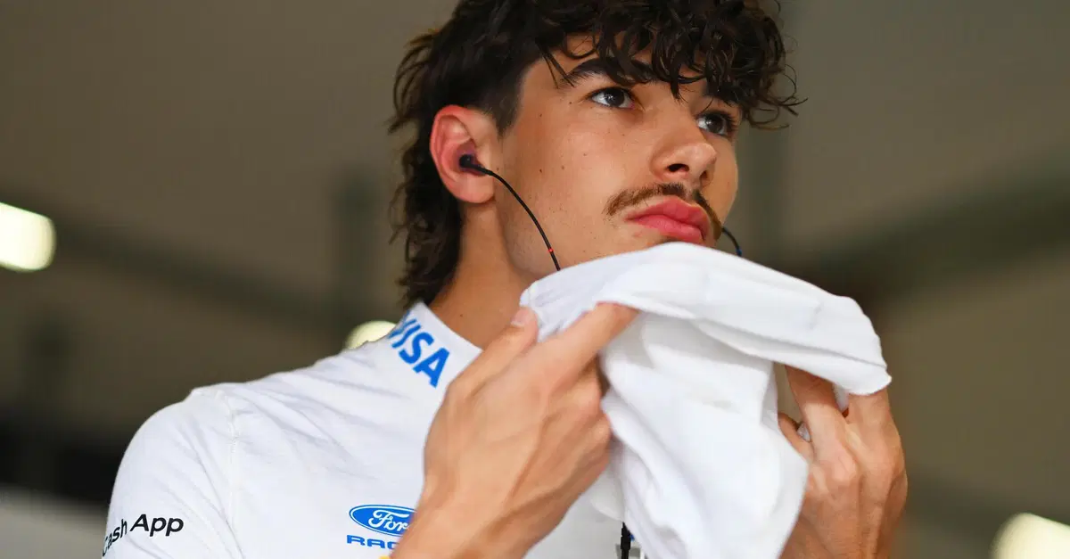 "Il primo giro mi ha fatto tremare le gambe": Tsolov vola a Imola con Racing Bulls, ma per la F1 c&rsquo;&egrave; da aspettare