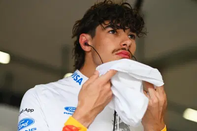 "Il primo giro mi ha fatto tremare le gambe": Tsolov vola a Imola con Racing Bulls, ma per la F1 c&rsquo;&egrave; da aspettare