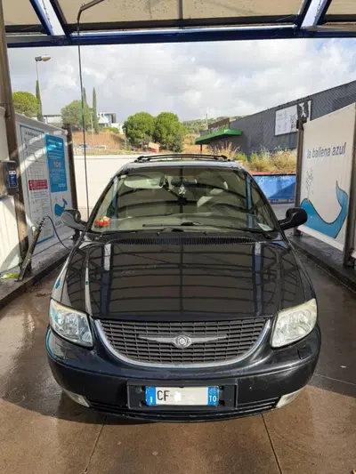 Chrysler Grand Voyager Grand Voyager 2.5 CRD cat Limited del 2003 usata a Piossasco