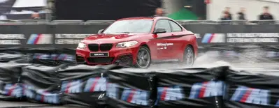 BMW brevetta il sistema per iniziare la derapata: basta far &ldquo;saltare&rdquo; il retrotreno