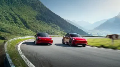 Tesla Model 3 e Model Y, le novit&agrave;: pi&ugrave; autonomia e nuovi interni