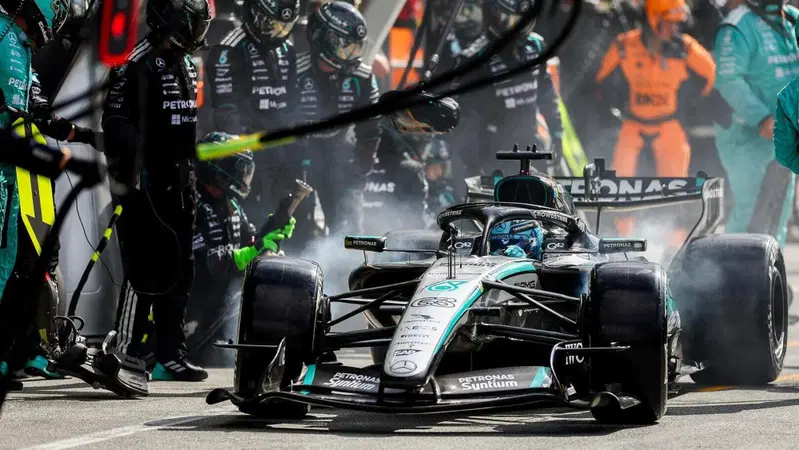 F1. 'I calcoli non guardano la nazionalità': Mercedes ribalta Monza, Antonelli sconta la penalità e a rischio c'è pure Russell. La situazione