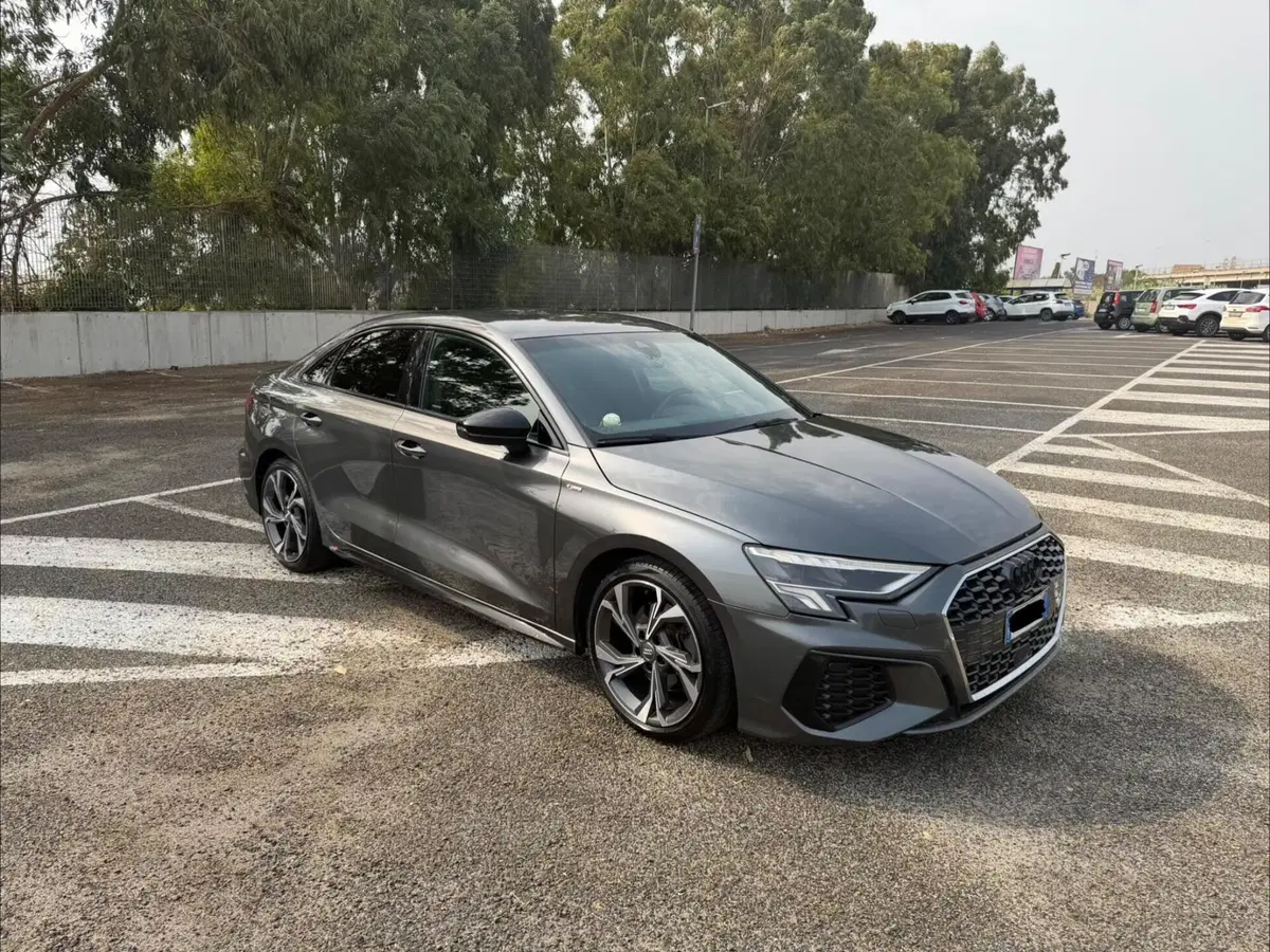 Audi A3 Sedan usata a Roma (5)