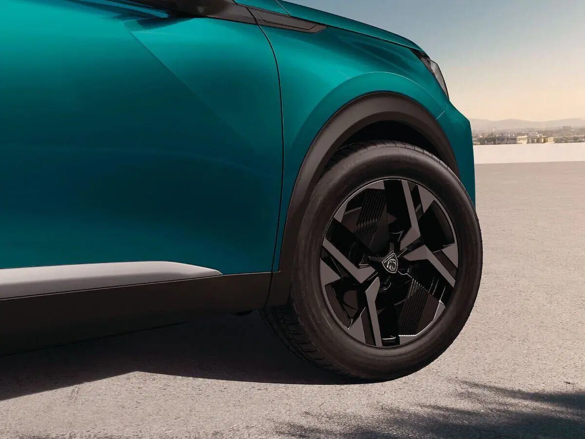 Peugeot 208 e 2008 ENVY, la nuova serie speciale è più ricca: prezzi e novità