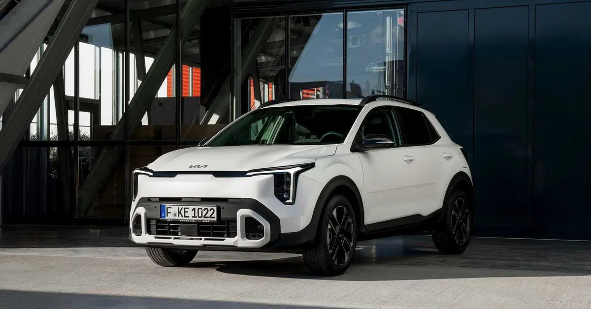Kia Stonic a 119 euro al mese: 5.850 euro di sconto, ora i rivali hanno un problema