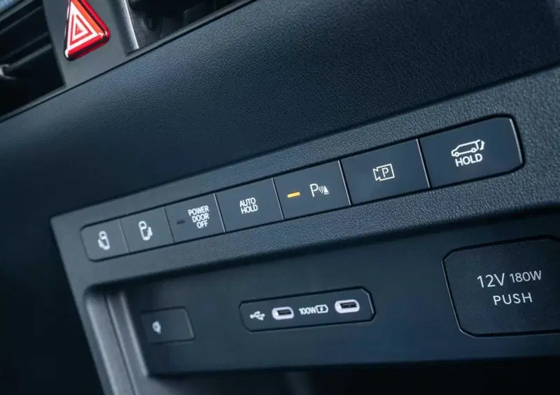 Kia PV5 (2025-->>) (25)