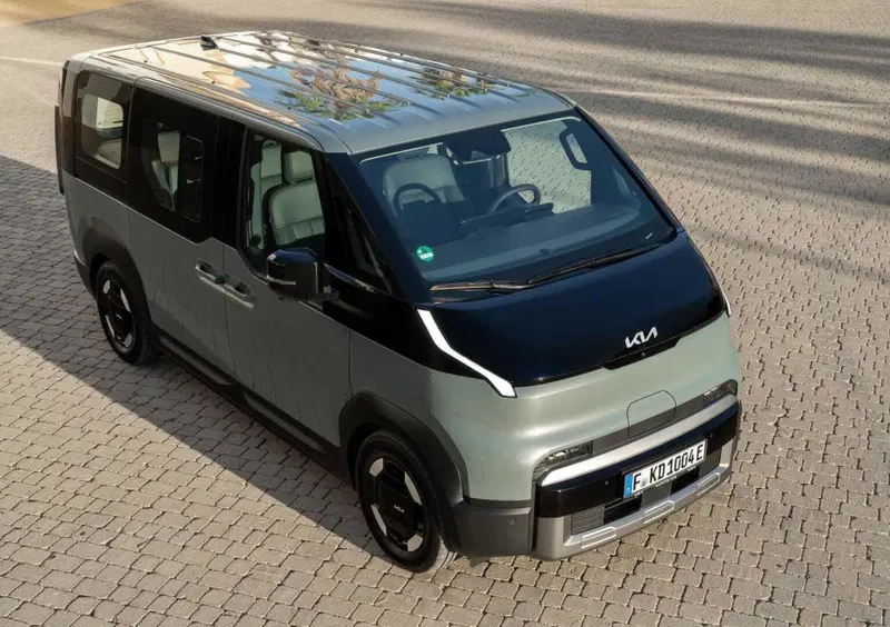 Kia PV5 (2025-->>) (9)