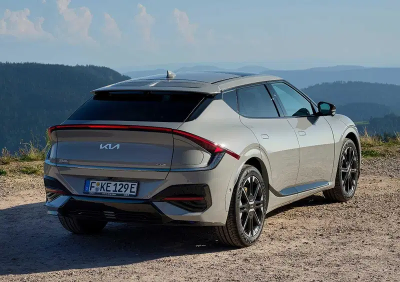 Kia EV6 (2)
