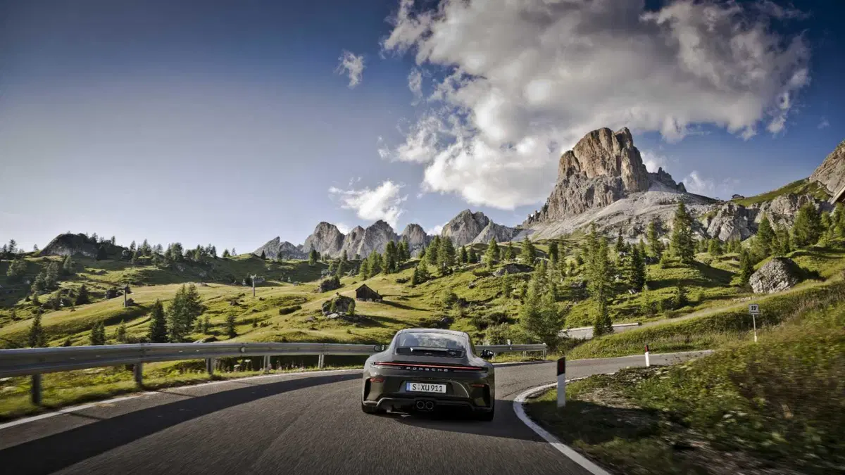 Porsche 911 GT3 Bergsport: 100 esemplari nati per le Alpi, e il cambio manuale è di serie (5)