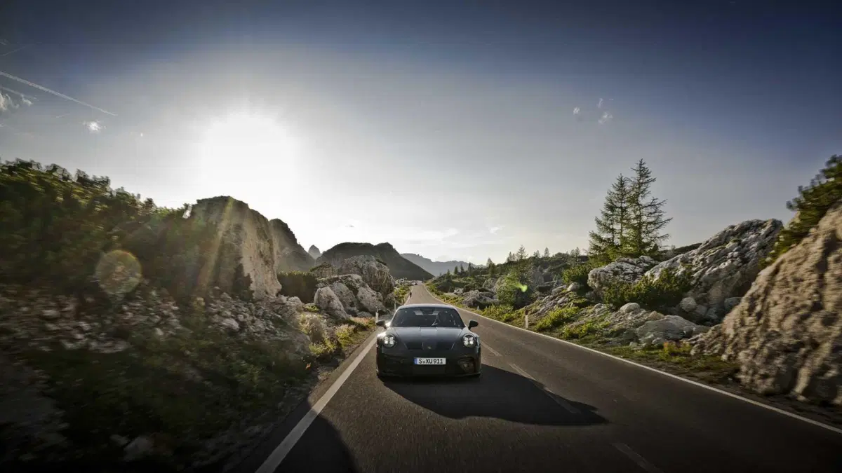 Porsche 911 GT3 Bergsport: 100 esemplari nati per le Alpi, e il cambio manuale è di serie (12)
