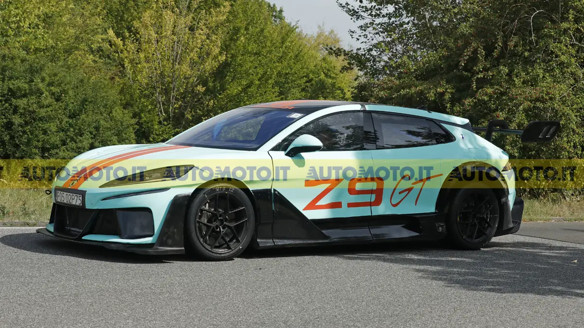 Denza Z9 GT Xtreme: ecco come Denza vuole battere Porsche al Nürburgring (5)