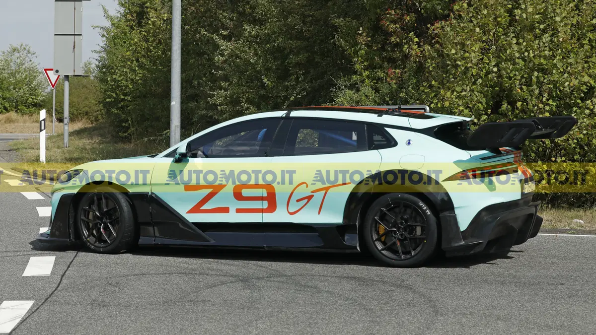 Denza Z9 GT Xtreme: ecco come Denza vuole battere Porsche al Nürburgring (7)