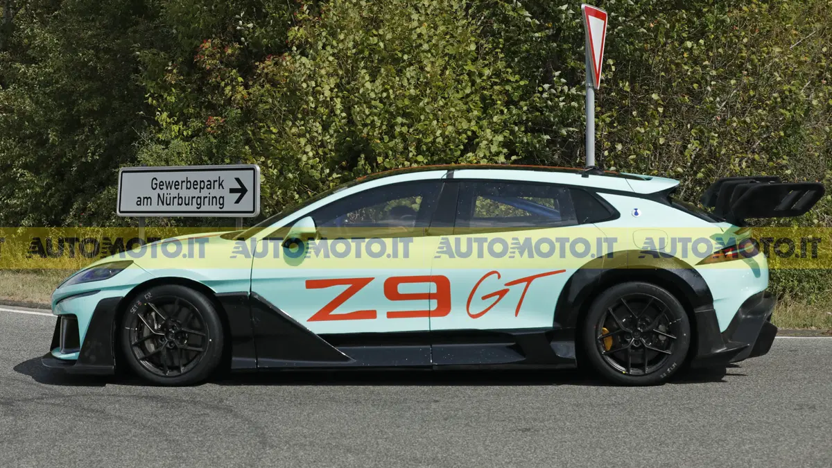 Denza Z9 GT Xtreme: ecco come Denza vuole battere Porsche al Nürburgring (8)