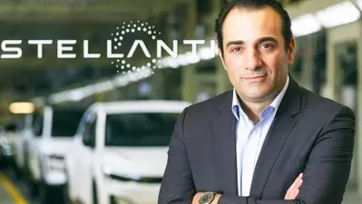 Stellantis frena ancora sull&rsquo;elettrico: Filosa ammette l'errore di valutazione sugli USA e spinge per la flessibilit&agrave; in Europa