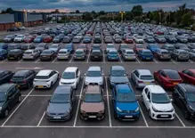 Mercato auto, agosto 2026 in crescita del 3,2%: ma la frenata continua