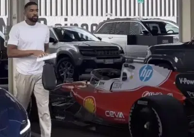 F1. Sorpresa a Vinovo, spunta la Ferrari SF-26 nel piazzale della Juve: che intreccio prima di Monza e del Milan!