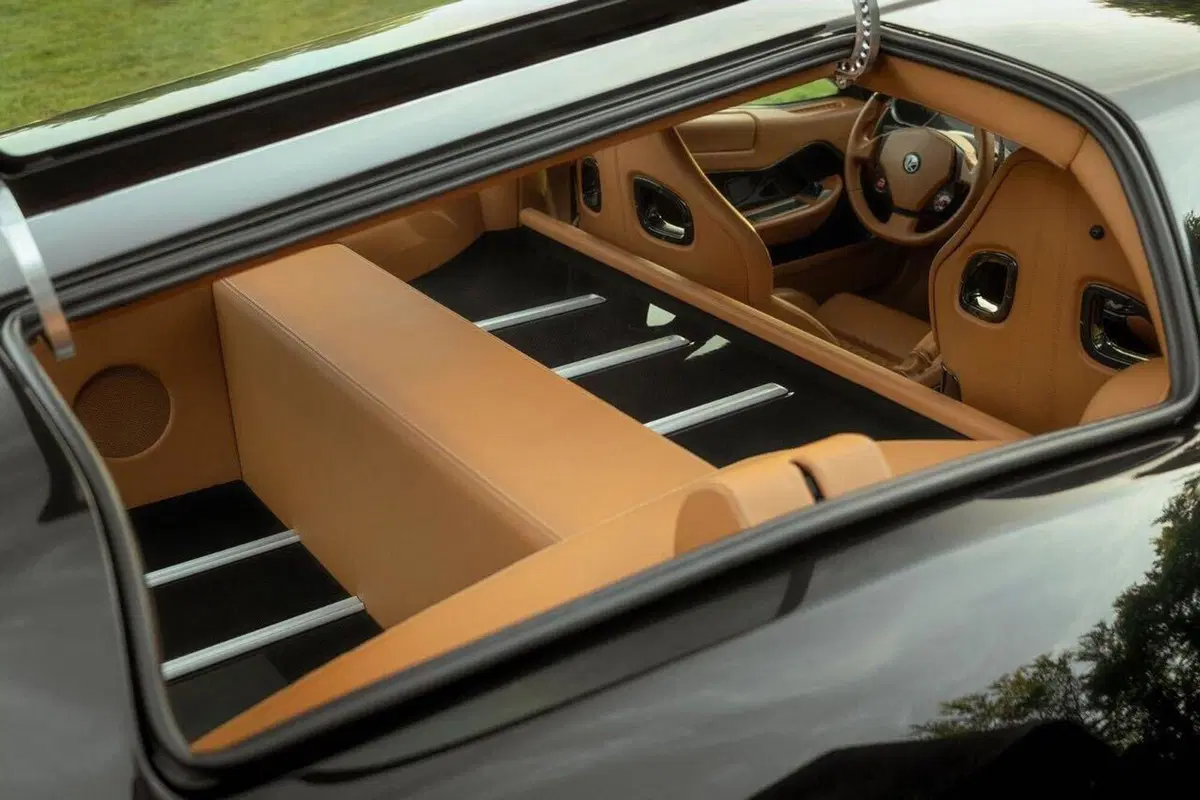 Ferrari 599 GTB Shooting Brake: la Daytona unica al mondo che vale una fortuna (6)
