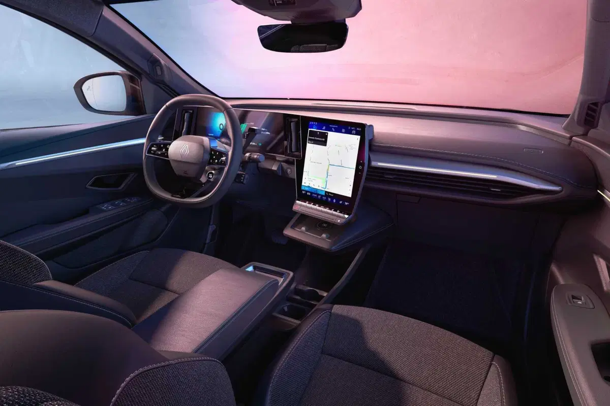 Renault Scenic E-Tech Electric 2026: fino a 642 km di autonomia e nuovo prezzo da 32.500 euro (3)