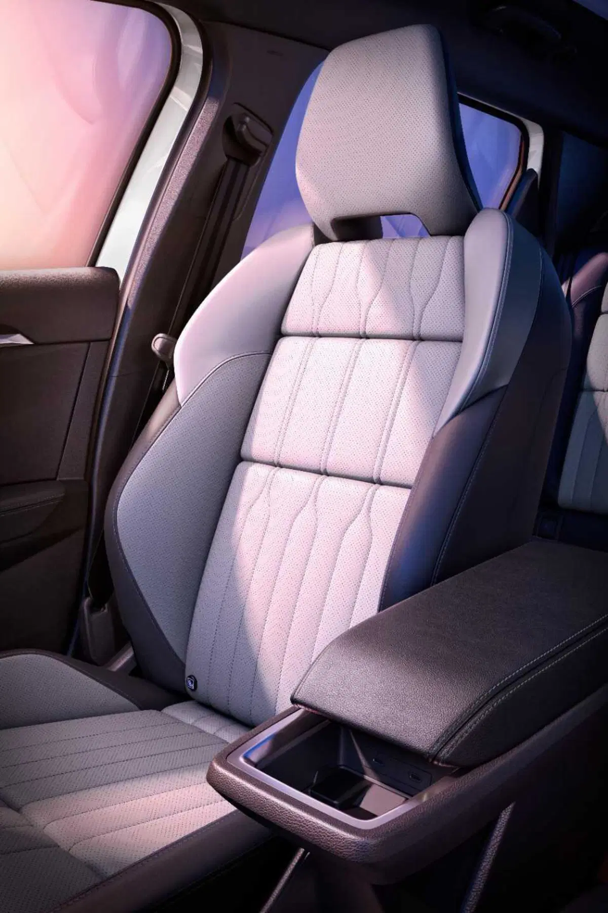 Renault Scenic E-Tech Electric 2026: fino a 642 km di autonomia e nuovo prezzo da 32.500 euro (11)