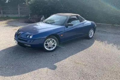 Alfa Romeo SPIDER 916  d'epoca del 1995 a Soresina