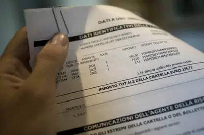 Bollo auto, parte la rottamazione: chi pu&ograve; aderire, quanto si paga e quando