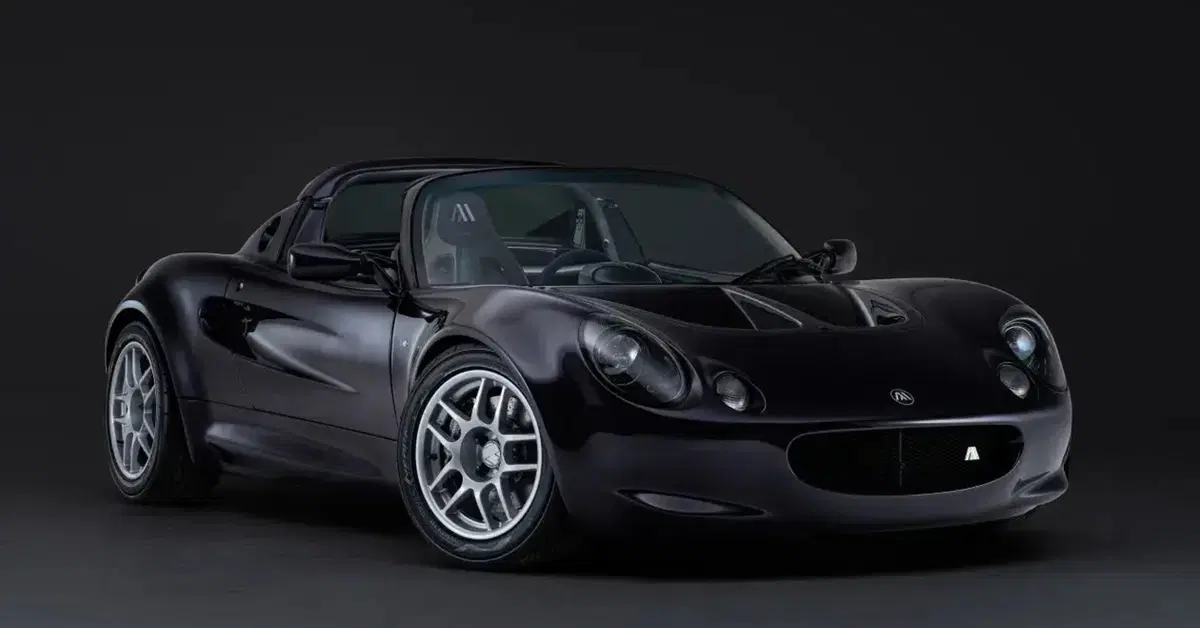 Lotus Elise S1 VHPK, la &ldquo;mini McLaren F1&rdquo; da 350.000 euro: 600 kg, 250 CV e posto guida centrale