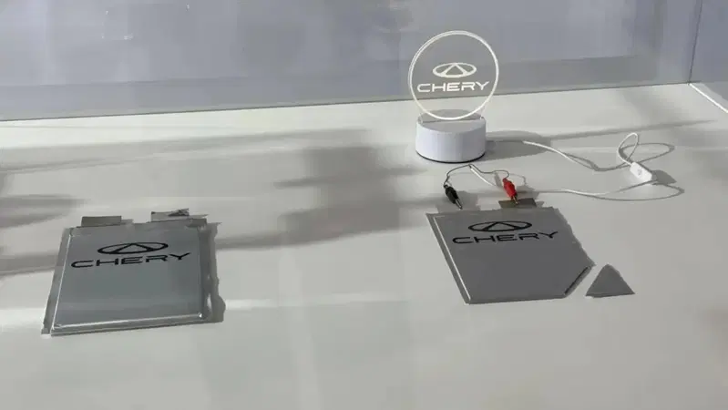 Chery, la batteria allo stato solido arriva nel 2027: 1.500 km di autonomia