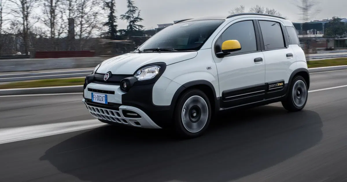 Fiat Pandina Hybrid, il prezzo non sale da un anno: 99 euro al mese e pronta consegna