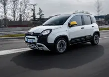 Fiat Pandina Hybrid, il prezzo non sale da un anno: 99 euro al mese e pronta consegna