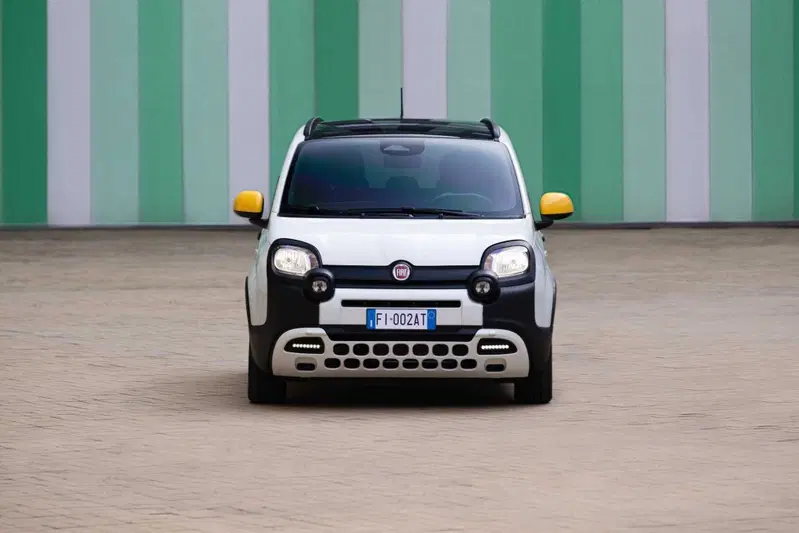 Frontale Fiat Pandina