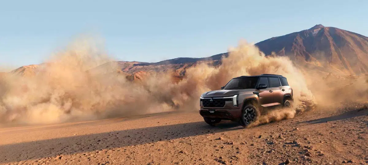 Nuova Mitsubishi Pajero: torna la leggenda del fuoristrada con telaio a longheroni, diesel 2.4 e 480 Nm (3)