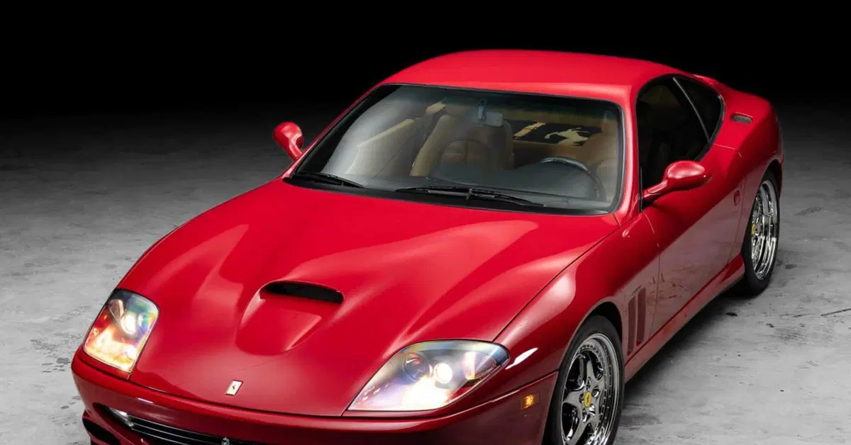 La Ferrari fantasma di Michael Jordan torna in campo: la 550 Maranello delle Air Jordan XIV va all'a
