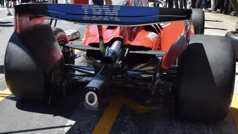 La mossa della Ferrari per stregare Monza: meno carico e più cavalli con la SF-26 di Leclerc e Hamilton