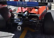 La mossa della Ferrari per stregare Monza: meno carico e più cavalli con la SF-26 di Leclerc e Hamilton