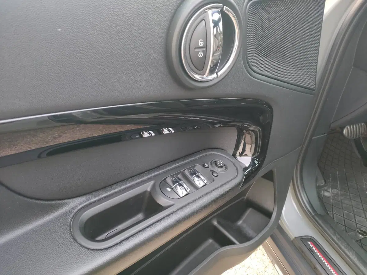 MINI Mini Countryman usata a Treviso (18)
