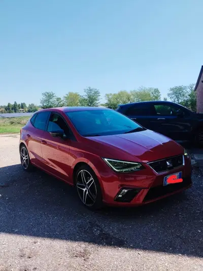 SEAT Ibiza 1.6 TDI 95 CV 5 porte FR del 2018 usata a Migliarino