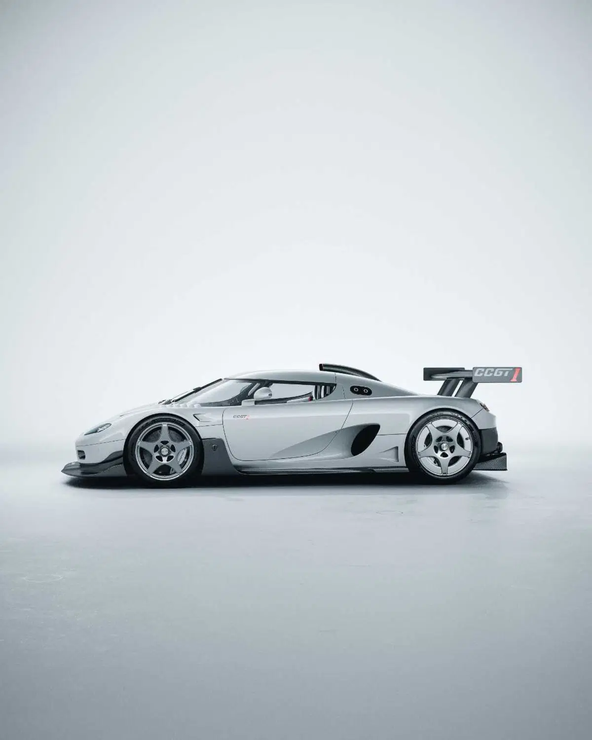 Koenigsegg CCGT1, la rivincita della hypercar che non corse mai: 1.600 CV e un'ala che pensa da sola