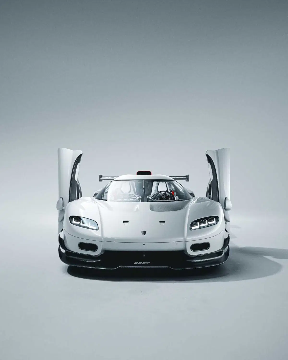 Koenigsegg CCGT1, la rivincita della hypercar che non corse mai: 1.600 CV e un'ala che pensa da sola (7)