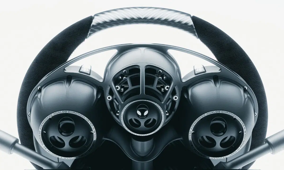 Koenigsegg CCGT1, la rivincita della hypercar che non corse mai: 1.600 CV e un'ala che pensa da sola (18)