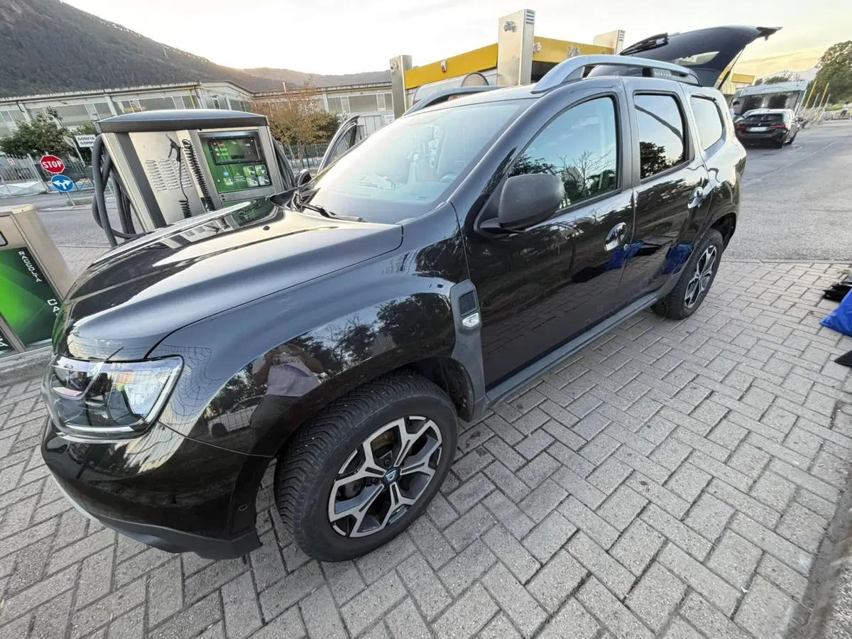Dacia Duster usata a Torino (12)