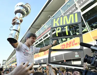F1. Kimi Antonelli si prende Monza come una rockstar: “Il giorno più bello? Per ora sì”
