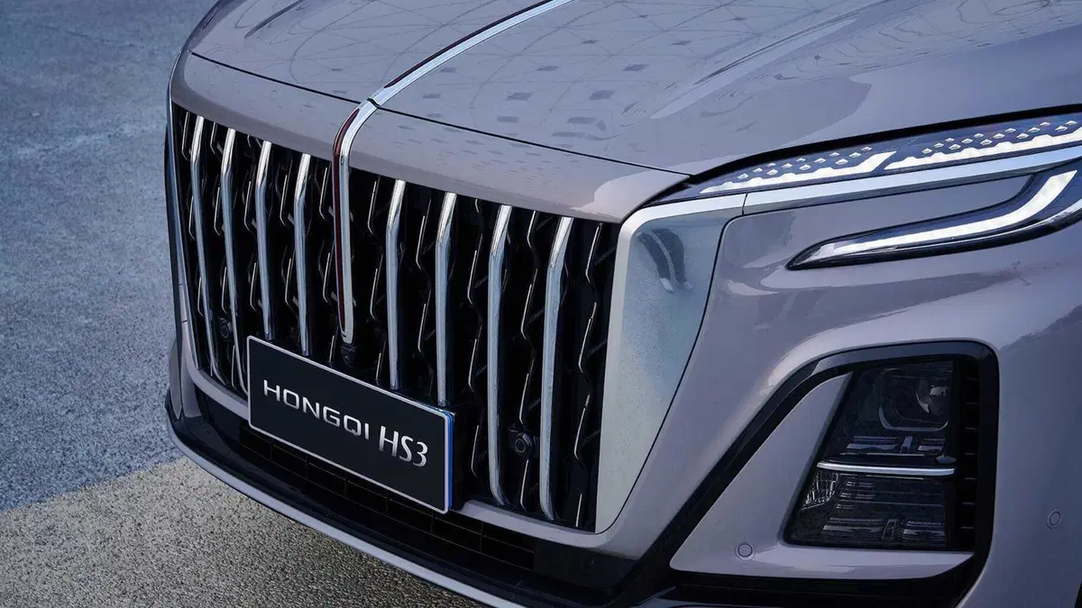 Hongqi HS3 (6)
