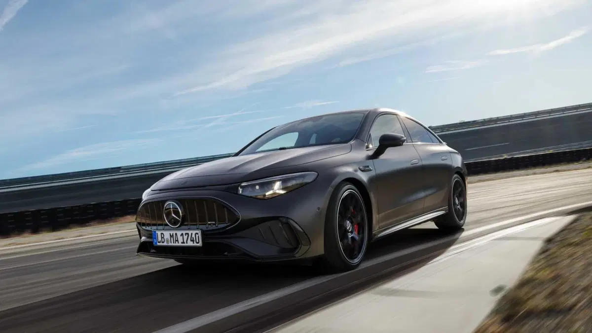 Mercedes-Benz CLA (2025-->>) (3)