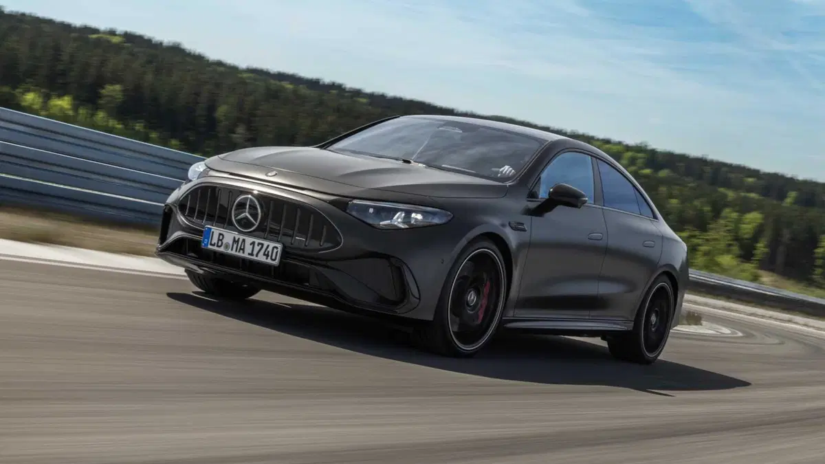 Mercedes-Benz CLA (2025-->>) (4)