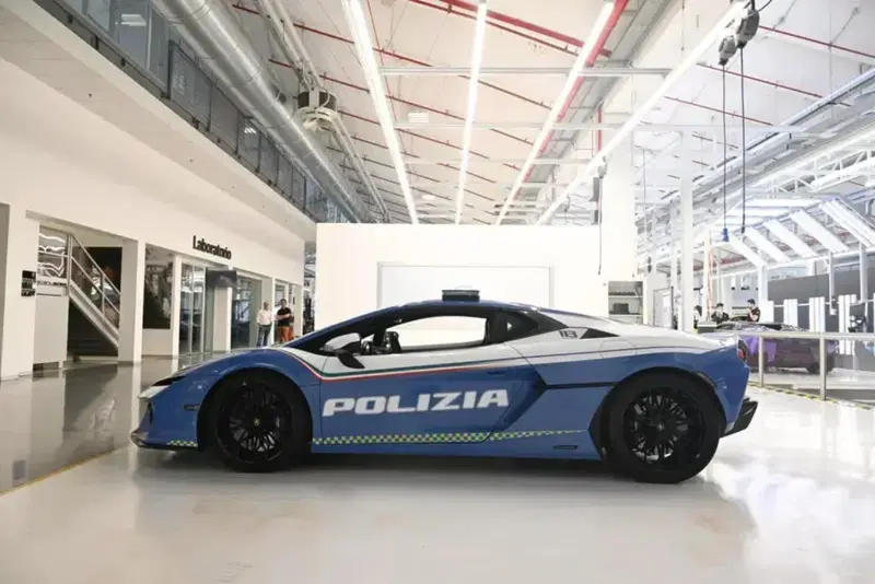 La Temerario entra nella flotta della Polizia Stradale