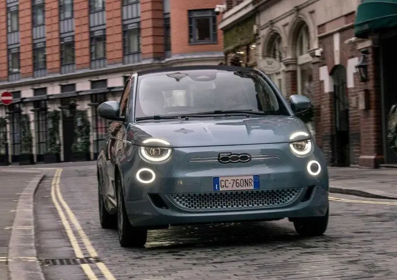 Fiat 500 Cabrio (2025-->>) (3)