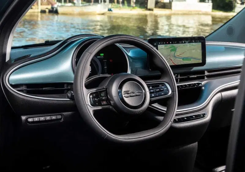 Fiat 500 Cabrio (2025-->>) (7)